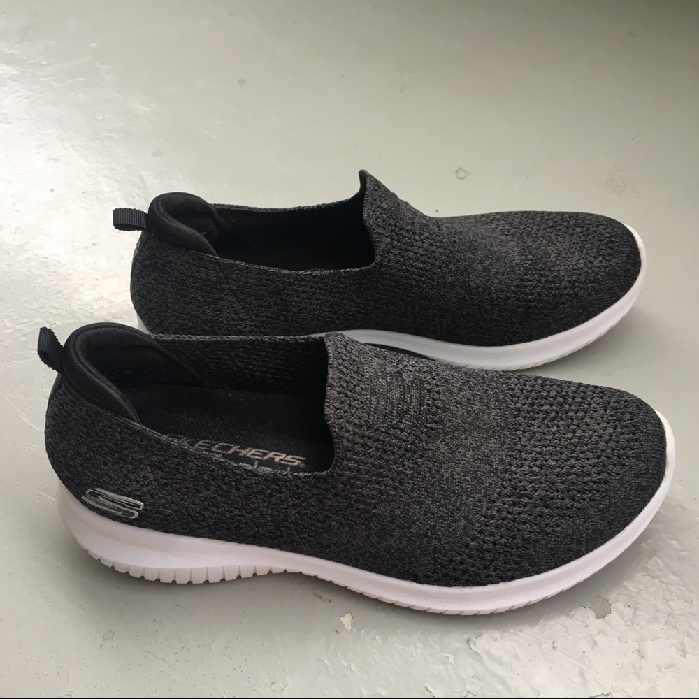 Skechers Air-Cooled Memory Foam